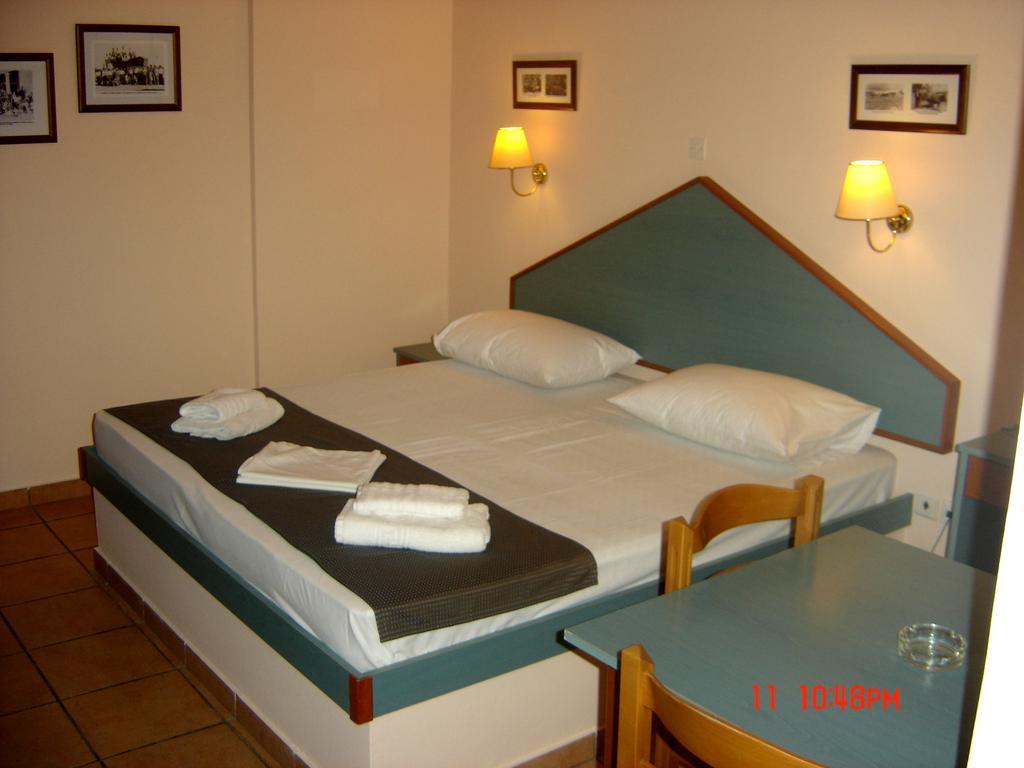 Filoxenia Apartments & Studios Theológos Quarto foto
